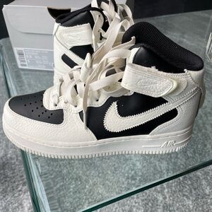 Nike Air Force 1 ‘07 Mid